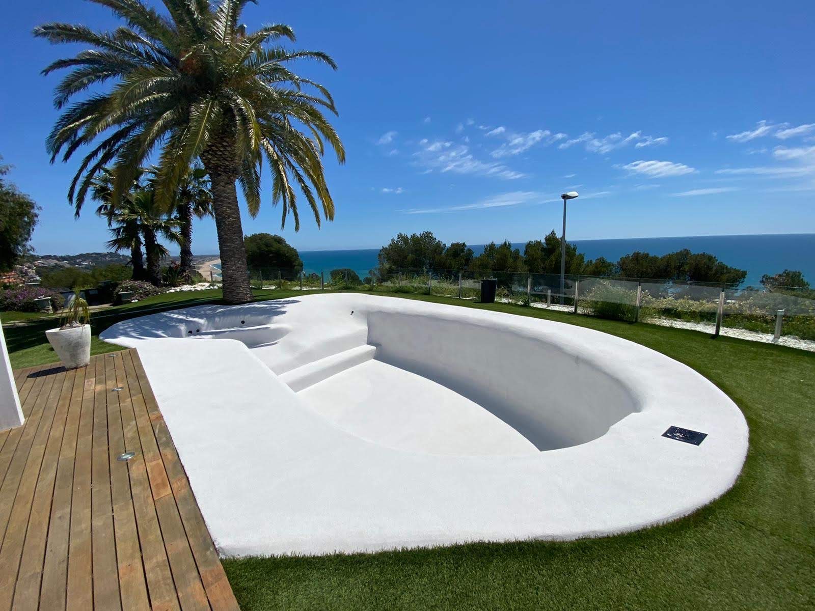 Beach Feel — revestimiento continuo para piscinas y zonas acuáticas